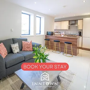  Apartment Botanic Sleeps 6